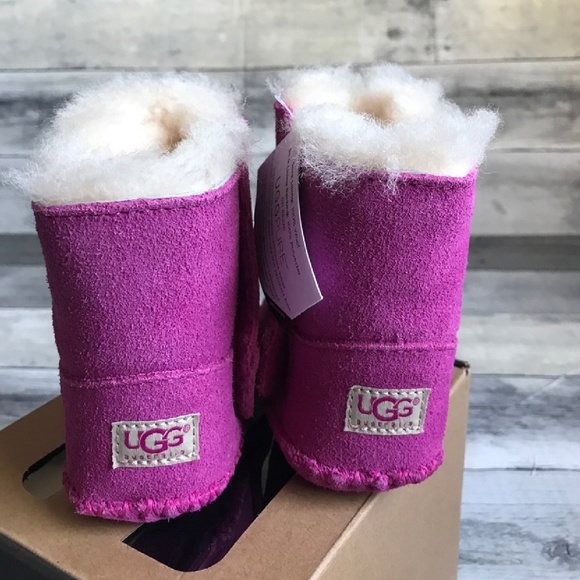 ⚠️SOLD⚠️NEW Baby Girl Toddler Authentic UGGs - Picture 4 of 7